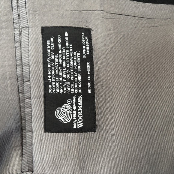 Stafford Formal Wear Mens Black Tuxedo Jacket and Pants Suit Set 44R 36x30 - Picture 6 of 8